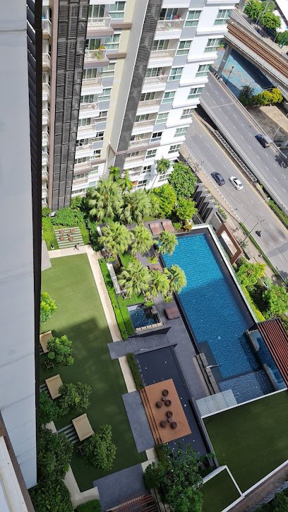 View of Parkland Grand Taksin Condominium