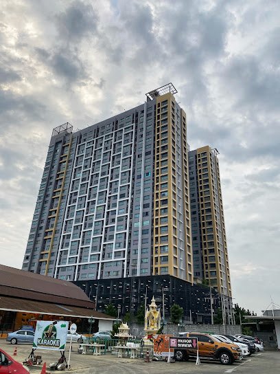 View of J Satorn Kanlapaphruek Condo
