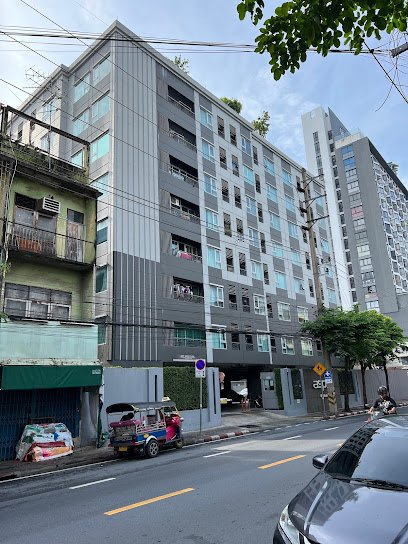 View of Aspire Wutthakat Condominium Complex