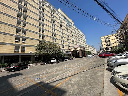 View of Niran 1 Udomsuk Condominium