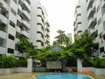 View of Eastwood Park Condominium Complex